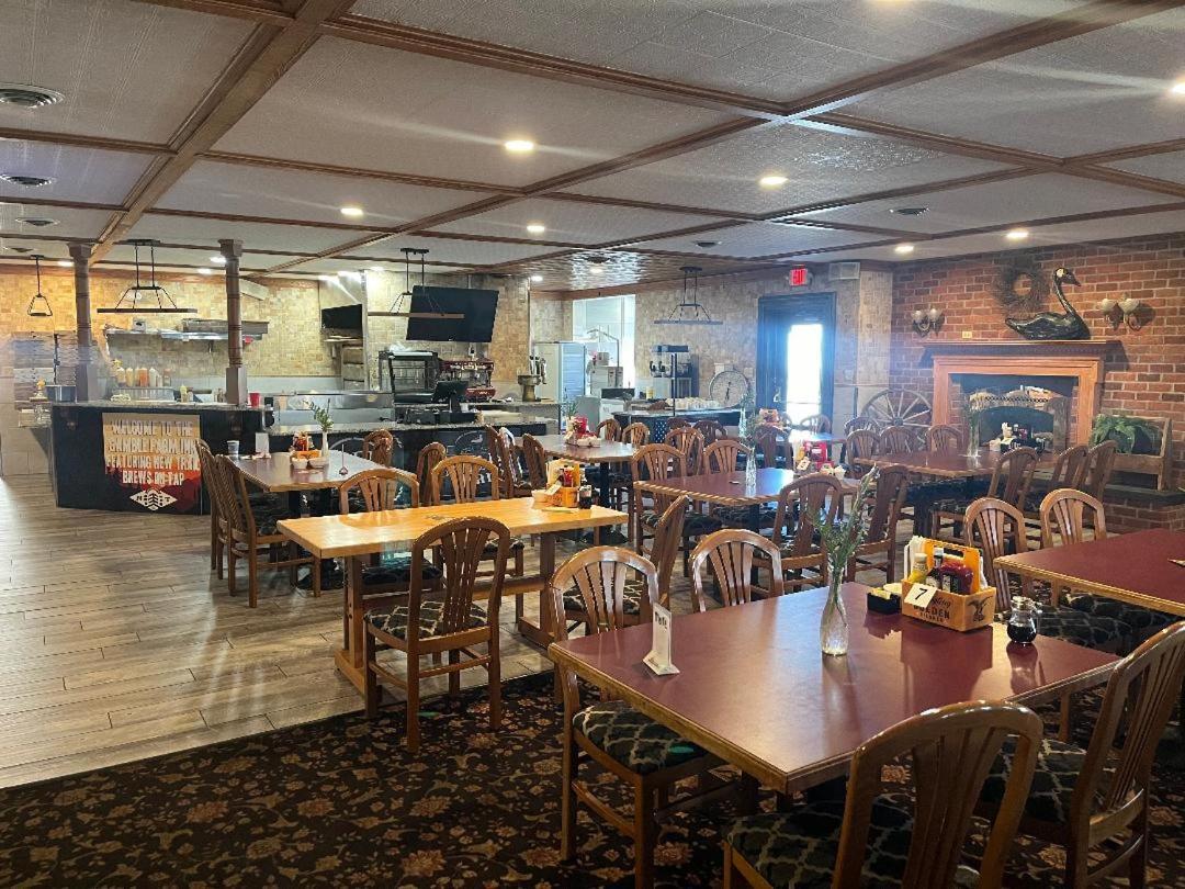 Gamble Farm Inn And Suites Jersey Shore Exteriér fotografie